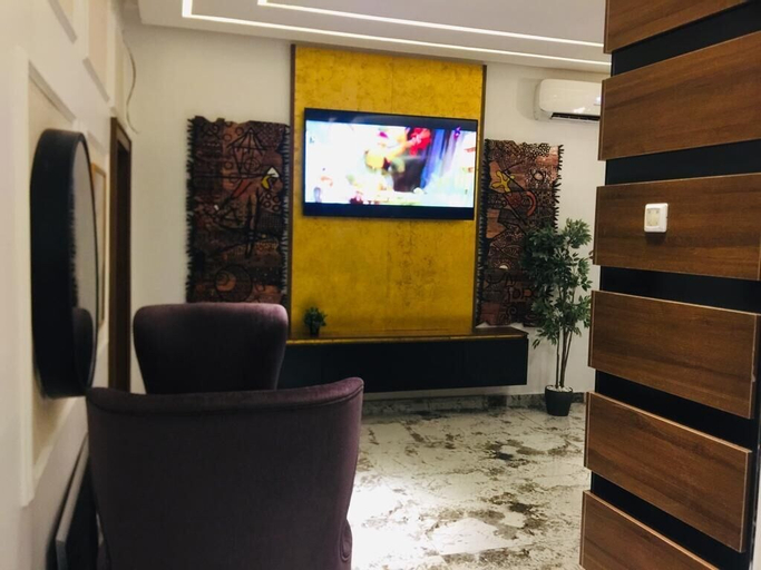 Public Area, Luxor Apartments, Oshimili North