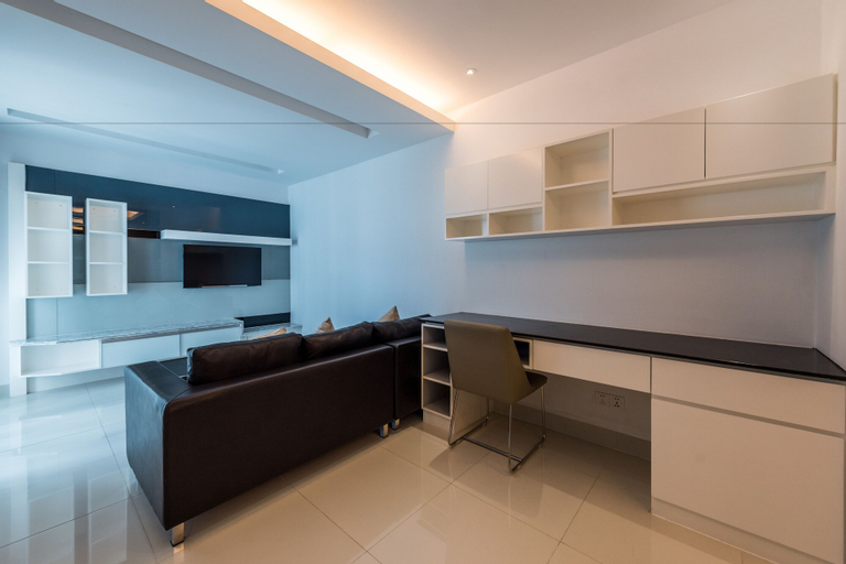 Dining Room 21
