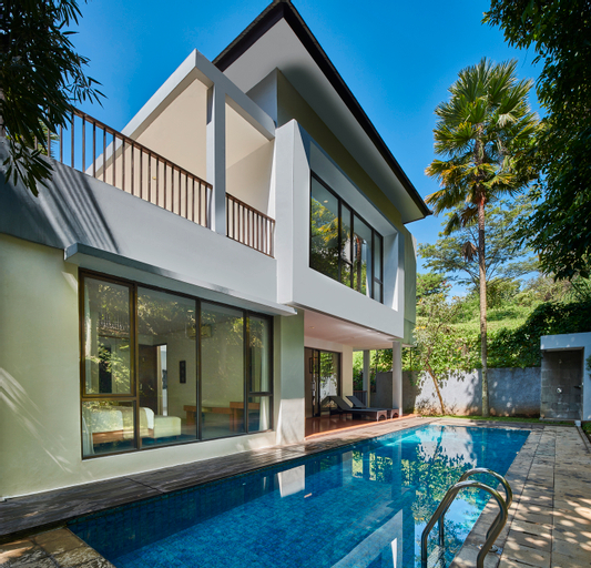 Permai 7B Villa 4BR with private pool, Bandung