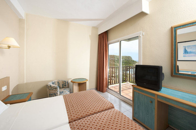 Bedroom 3, Sol Milanos Pingüinos, Baleares