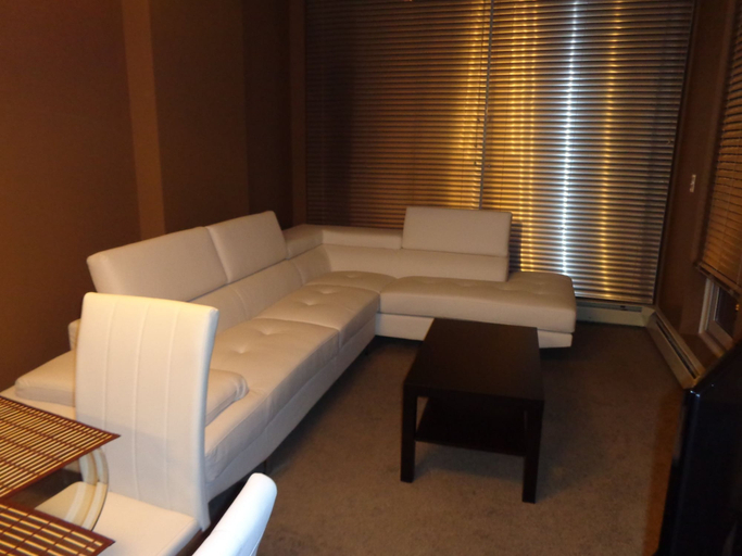 Bedroom 2, Regal Suites - Riverfront, Division No. 6