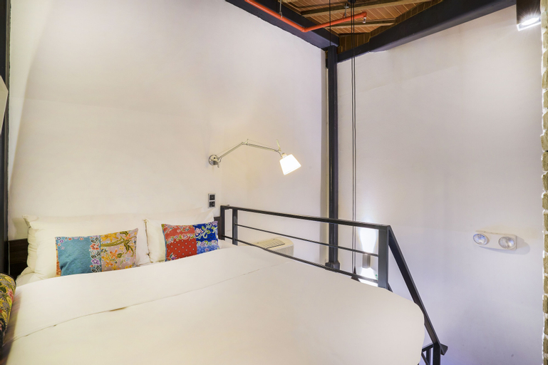 Bedroom 18