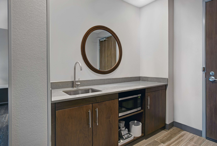Bathroom 4, Hampton Inn & Suites Farmers Branch Dallas, Dallas