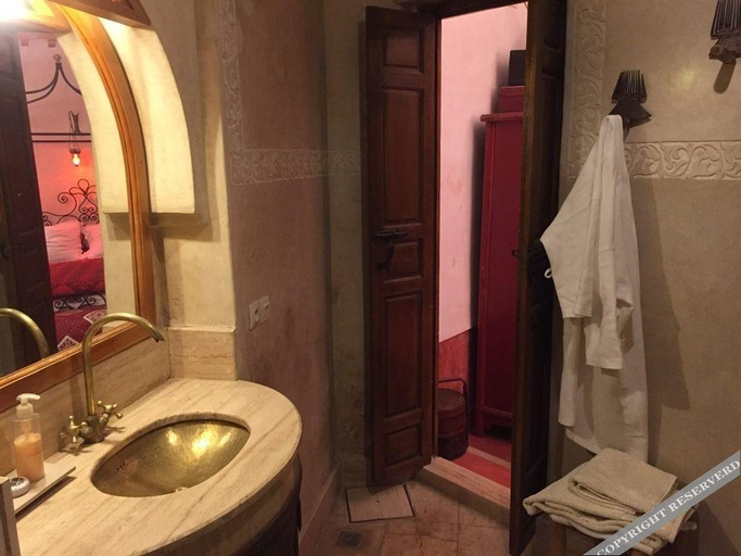 Bathroom 5, Riad Dombaraka, Marrakech