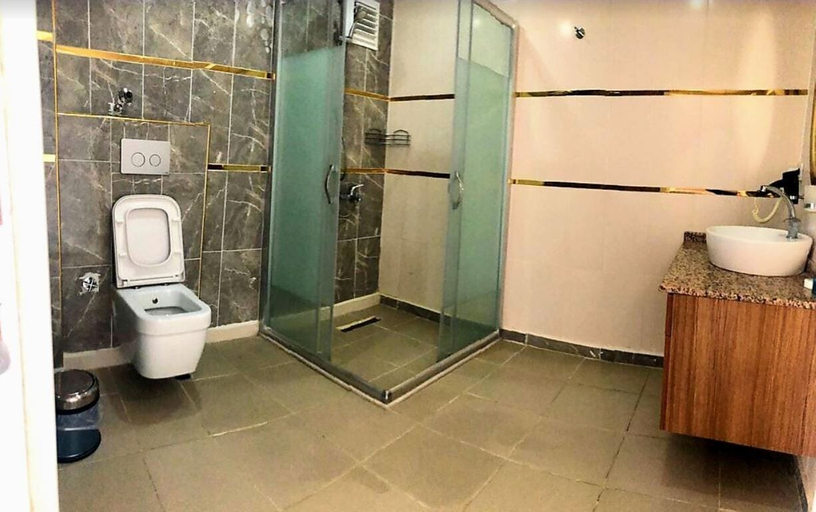 Bathroom 4, Lavin Garden Hotel, Antalya