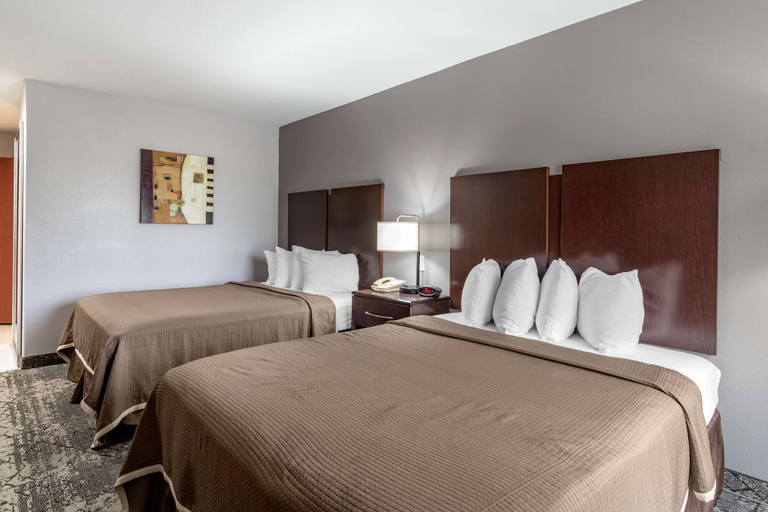 Bedroom 3, Best Western Oakdale Inn, Allen