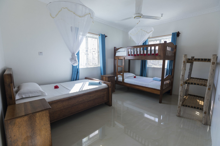 Bedroom 2, KiteActive Guesthouse, Kusini
