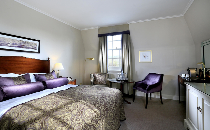 Bedroom 3, Macdonald Compleat Angler, Buckinghamshire