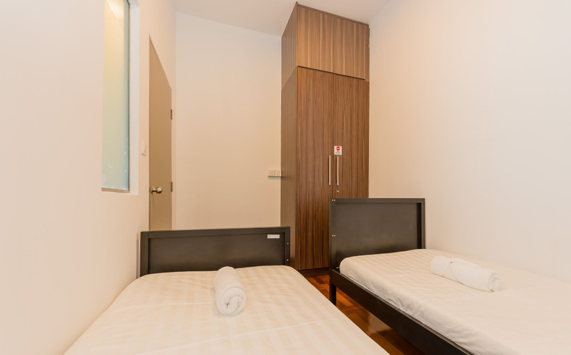 Bedroom 12