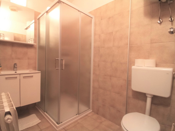 Bathroom, Guesthouse Cecilia, Malinska-Dubašnica