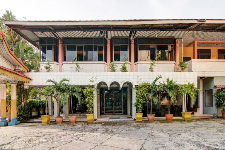 Exterior & Views 1, OYO 2690 Hotel Tampan, Pekanbaru