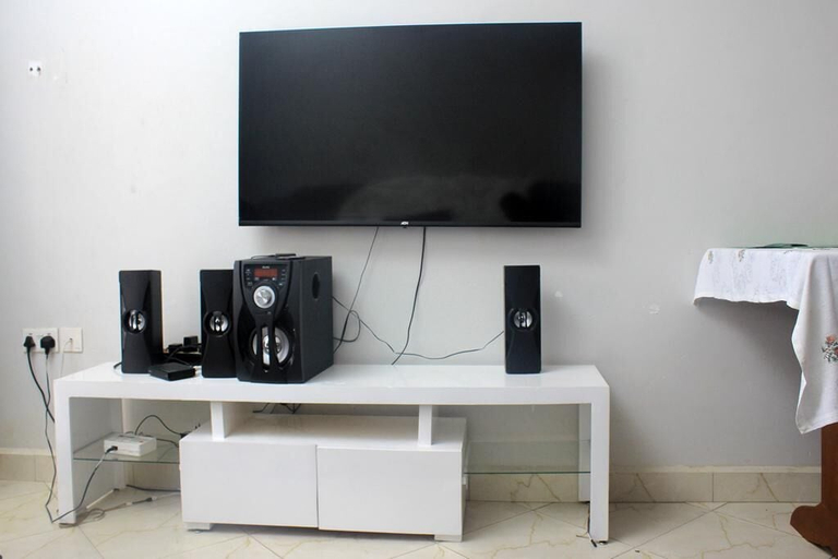 Others 5, Driftwood Apartment - Uganda, Jinja