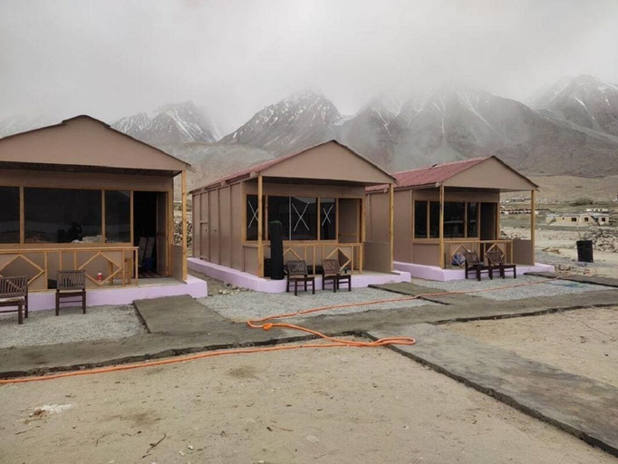 Exterior & Views 2, Pangong Sunrise Cottage & Resort, Leh