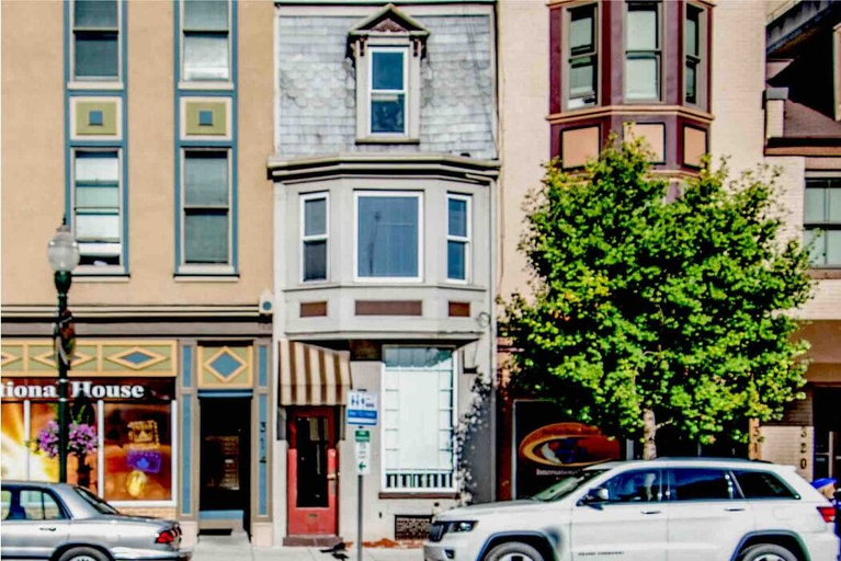 Exterior & Views 2, Quirky Downtown Loft, Dauphin