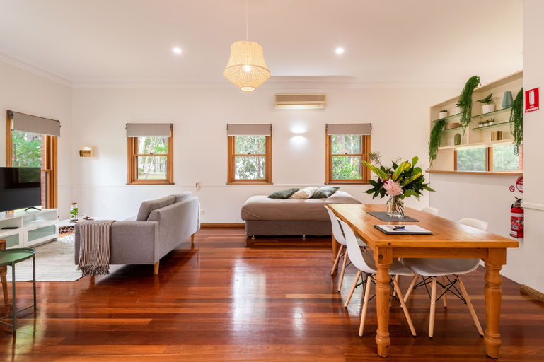 Dining Room 5