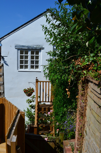 Exterior & Views 2, Studio 22, East Sussex