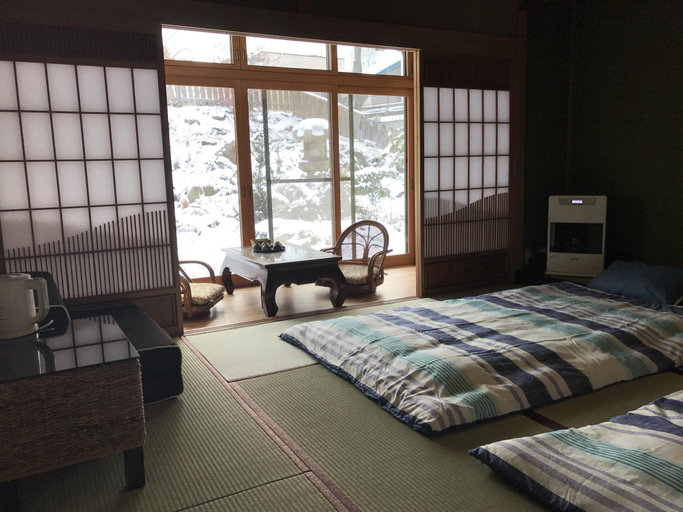 Others 5, Plum House, Otaru