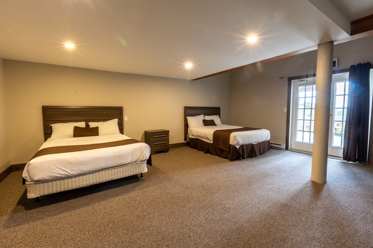 Bedroom 2, Radium Chalet, East Kootenay