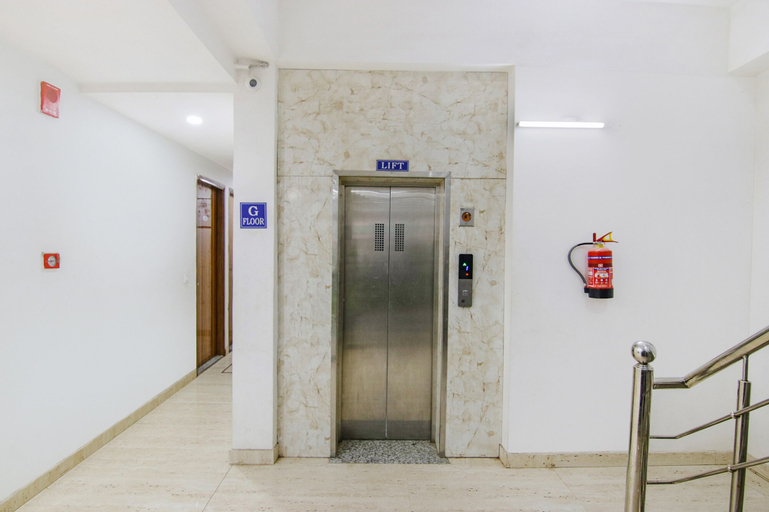 Public Area 19