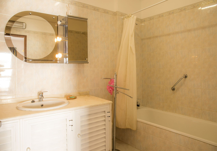 Bathroom 4, B30 - Apartment Alvor by DreamAlgarve, Portimão