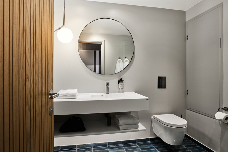 Bathroom 4, Kirk Suites, Vejle