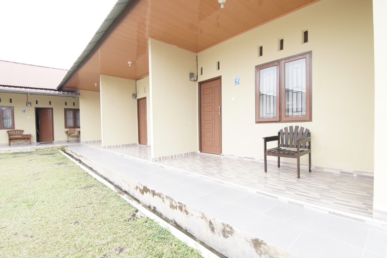 Exterior & Views 2, SPOT ON 92536 Teguh Homestay Syariah, Kampar
