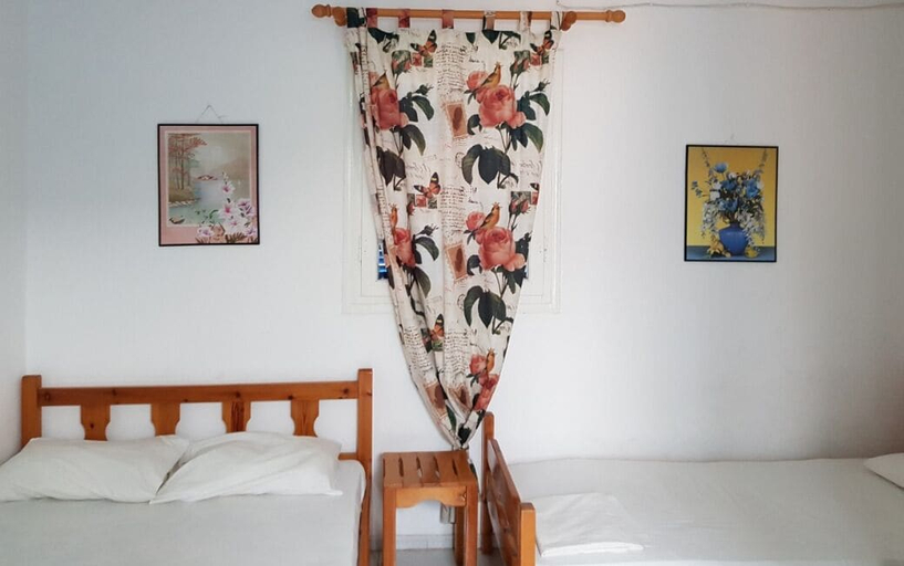 Bedroom 2, MM Studios Perissa, South Aegean