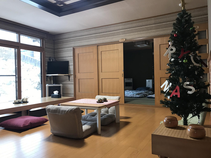 Public Area 2, Plum House, Otaru