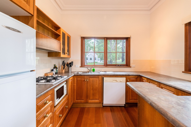 Dining Room 9