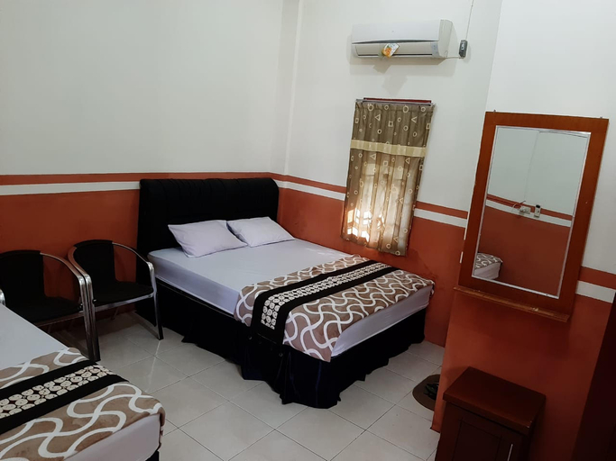 Bedroom 3, Hotel Al Madinah Bangkinang, Kampar