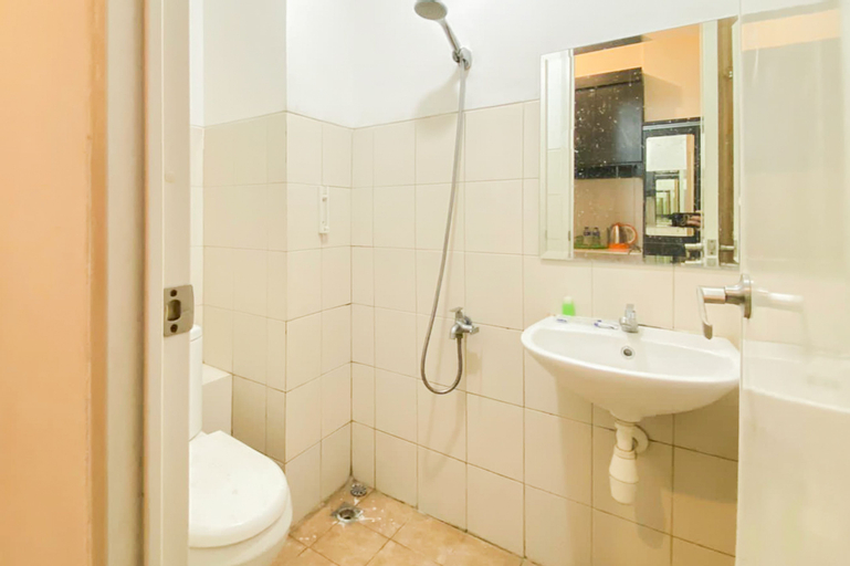 Bedroom 5, RedLiving Apartemen Riverview Residence - Yapadi Group Tower Mahakam, Cikarang