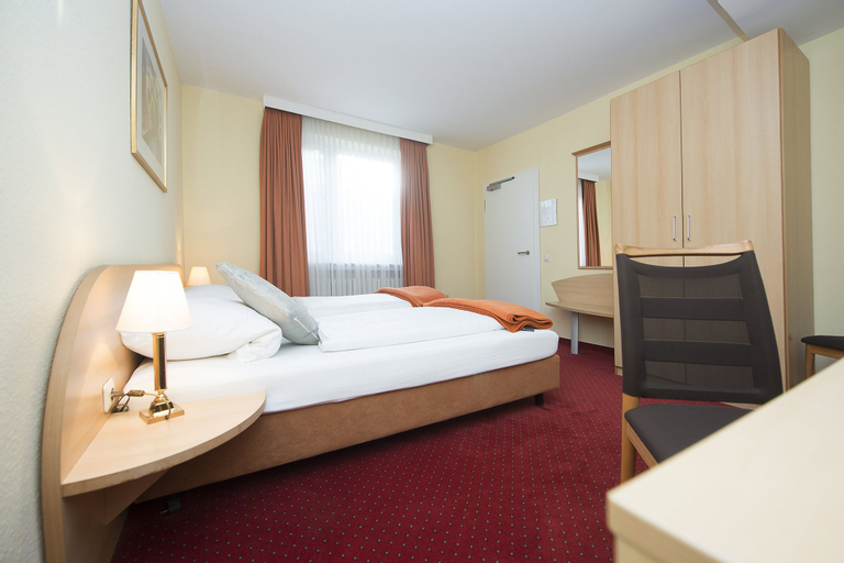 Bedroom 5