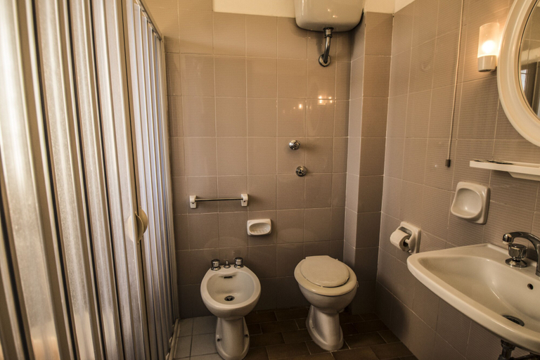 Bathroom, Hotel la Spagnola, Cosenza