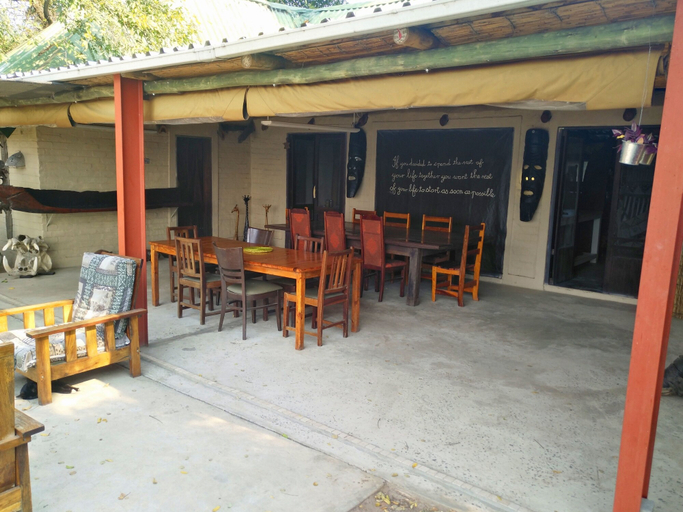 Food & Drinks 5, Caprivi Houseboat Safari Lodge, Sesheke
