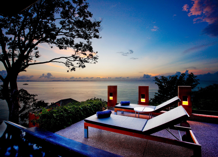Exterior & Views 9