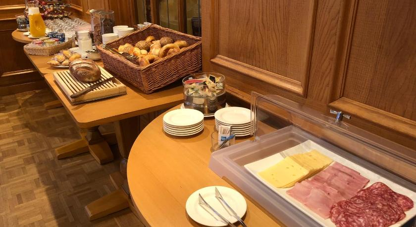 Food & Drinks 5, Fontana Garni, Nidau