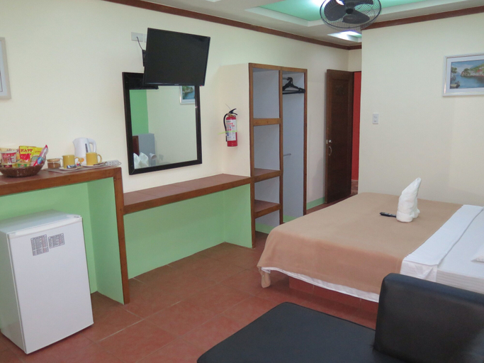 Bedroom 4, BADLADZ Beach and Dive Resort, Puerto Galera
