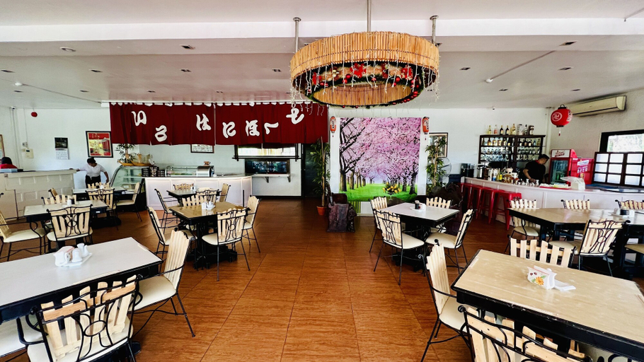 Food & Drinks 5, Microtel by Wyndham Tarlac, Tarlac City