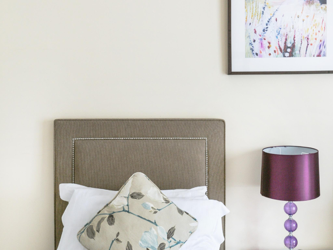 Bedroom 2, Park Lane Apartments/Shaw House, London