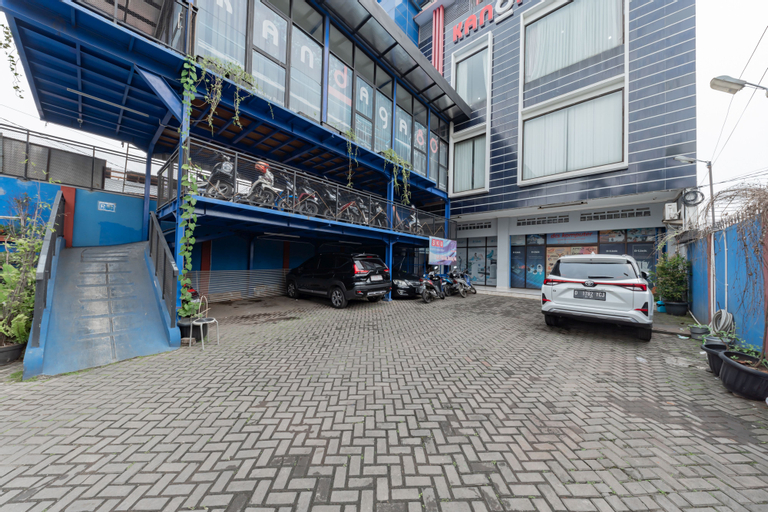 Exterior & Views 2, RedDoorz @ Kandaga 80 near Stadium Arcamanik, Bandung