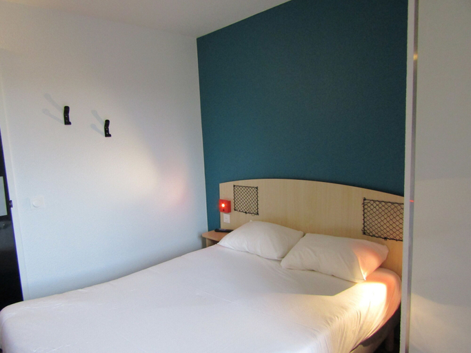 Bedroom 3, hotelF1 Lyon Bourgoin-Jallieu, Isère
