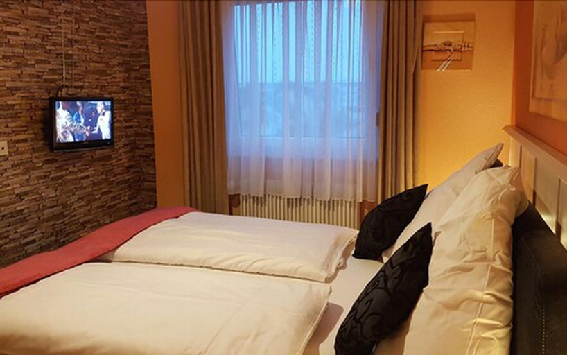 Bedroom 10