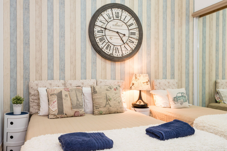 Bedroom 2, The Clock House Beachfront, Sydney