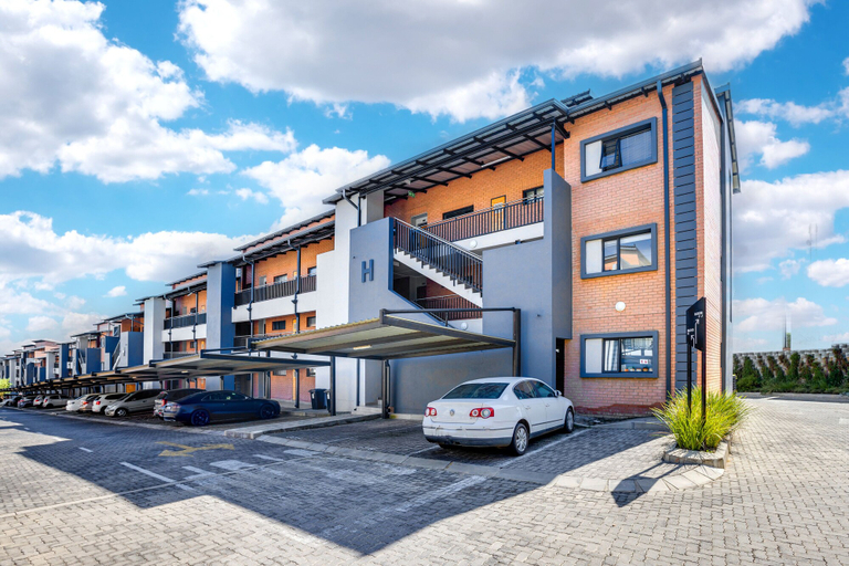 Exterior & Views, WATERFALL RIDGE, City of Johannesburg