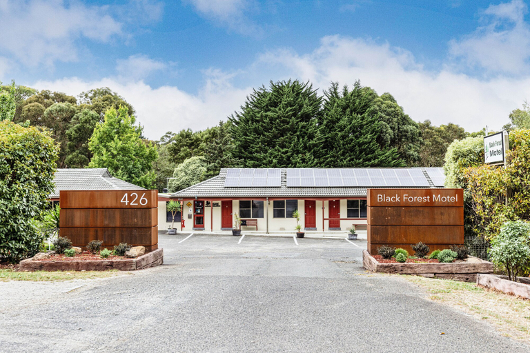 Exterior & Views 2, Black Forest Motel, Macedon Ranges Bal