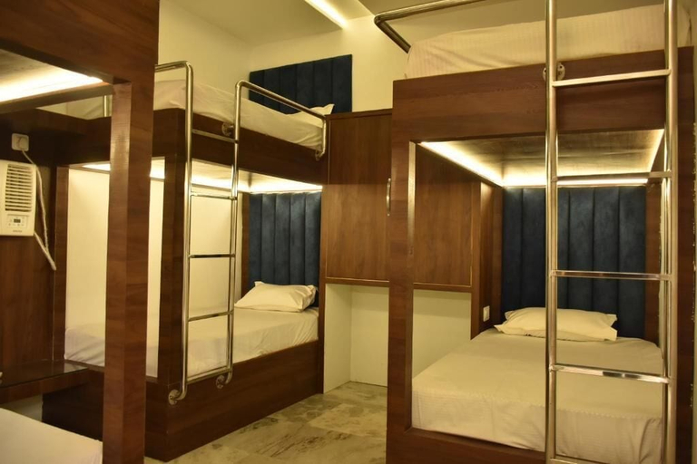 Bedroom 3, Lucky Restaurant and Guest House, Agra