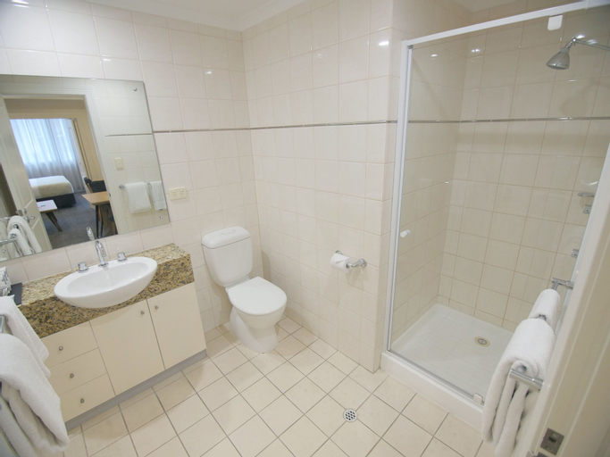 Bathroom 4