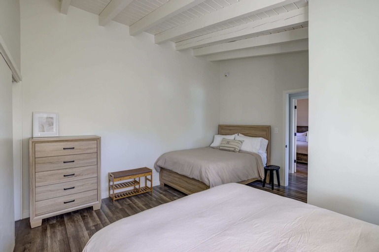 Bedroom 14