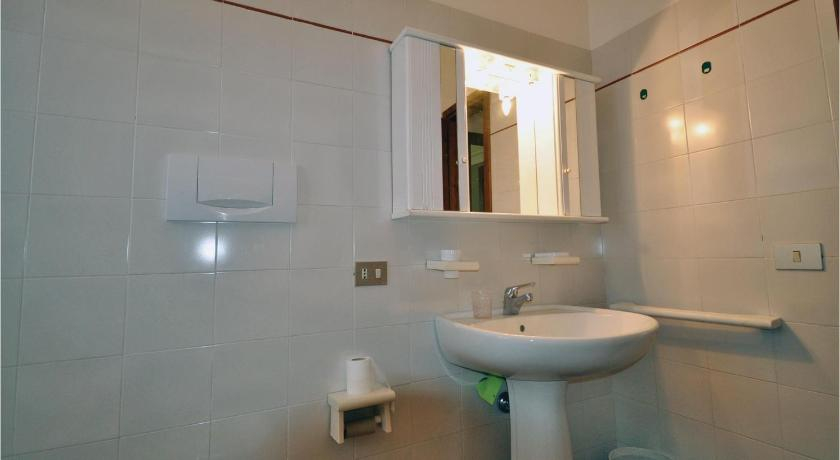 Bedroom 4, Mignon, Terni