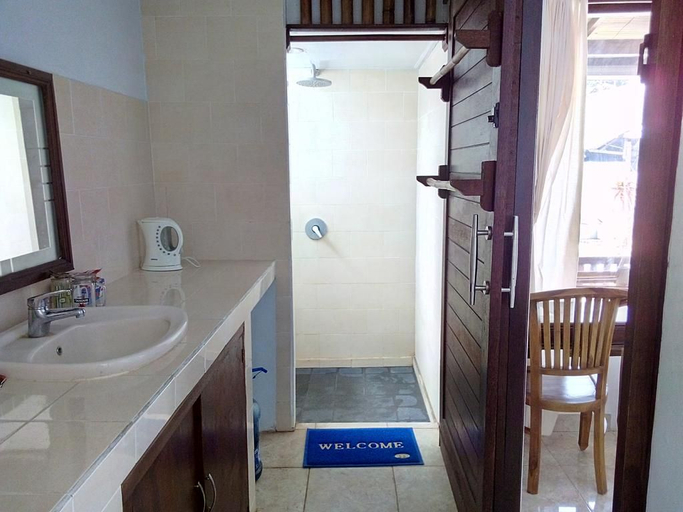 Bathroom 5, Pantai Bungalow Lembongan, Klungkung